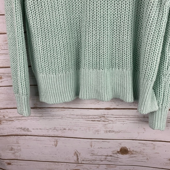 Lou & Grey medium high low sweater green crew neck - Picture 8 of 8